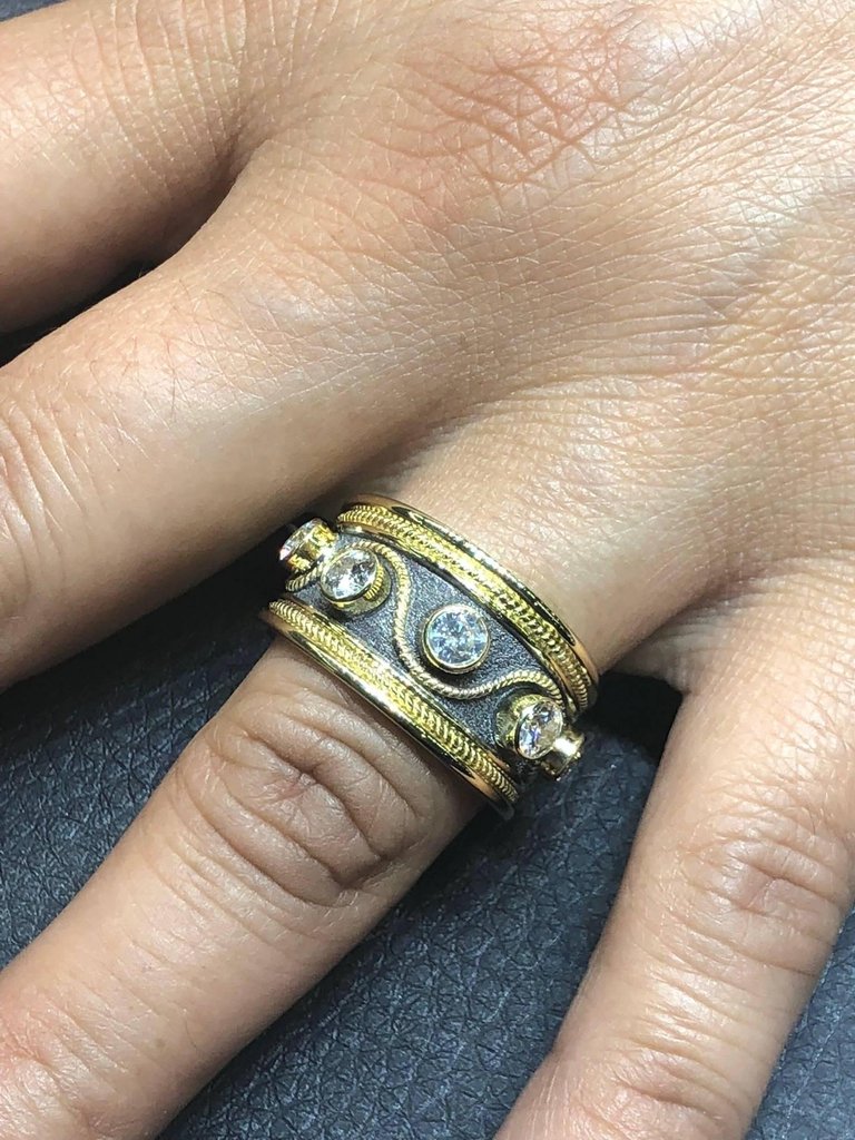 18 Karat Yellow Gold and Black Rhodium Diamond Band Ring
