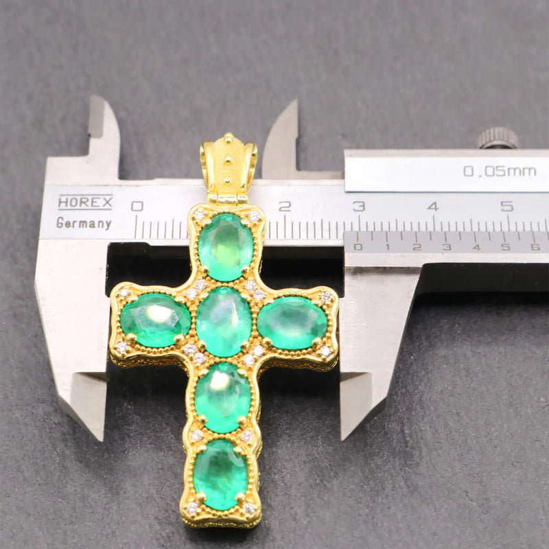 Georgios Collections 18 Karat Yellow Gold Emerald Cross Necklace with Chain