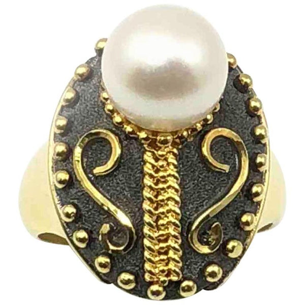 18 Karat Yellow Gold Byzantine Style White Pearl Ring