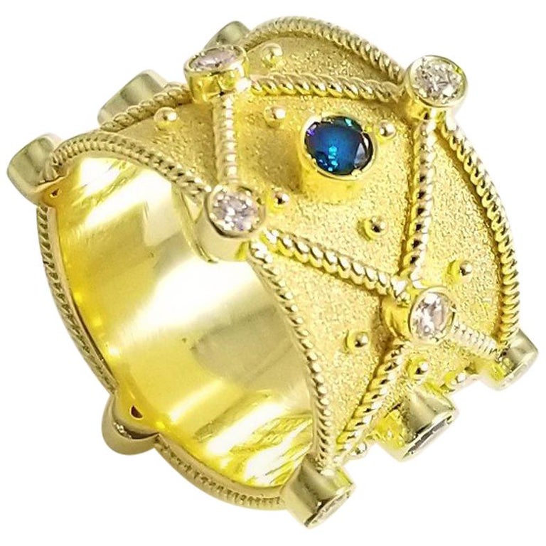 18 Karat Yellow Gold Blue White Diamond Granulation Ring