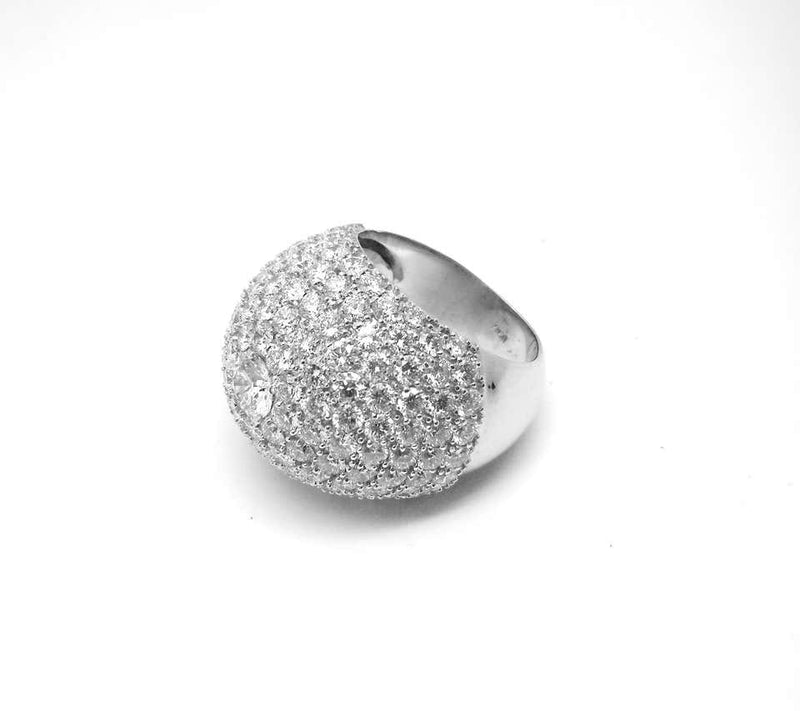 18 Karat White Gold Brilliant Cut Diamond Wide Dome Ring