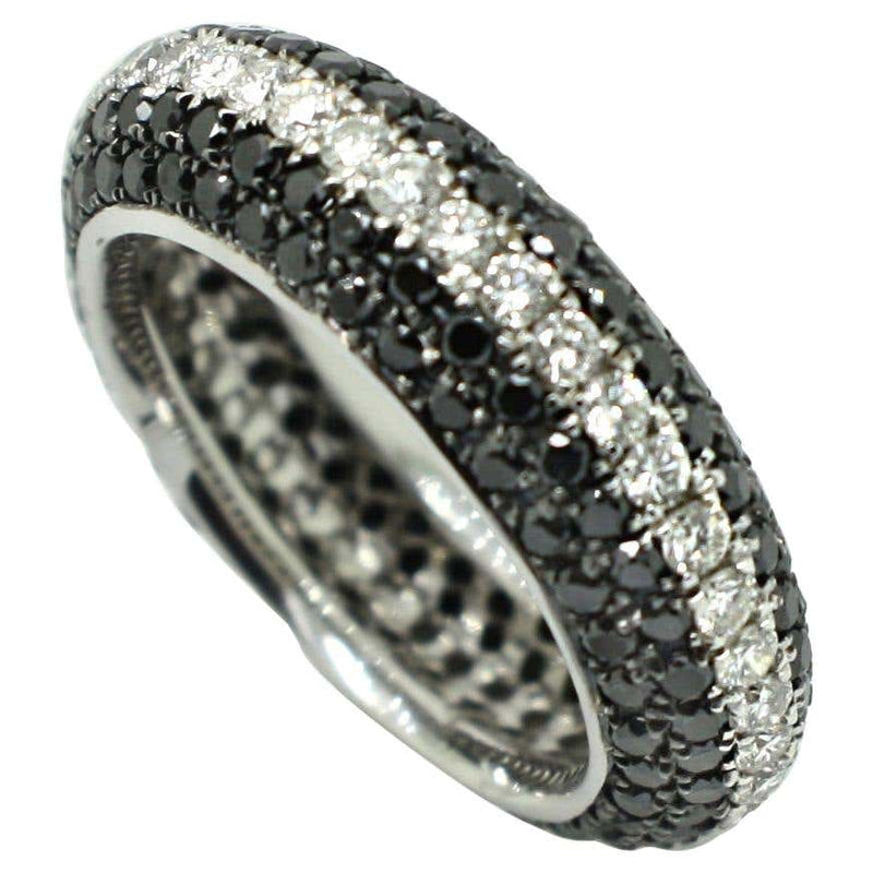 18 Karat White Gold Black and White Diamond Two-Tone Ring