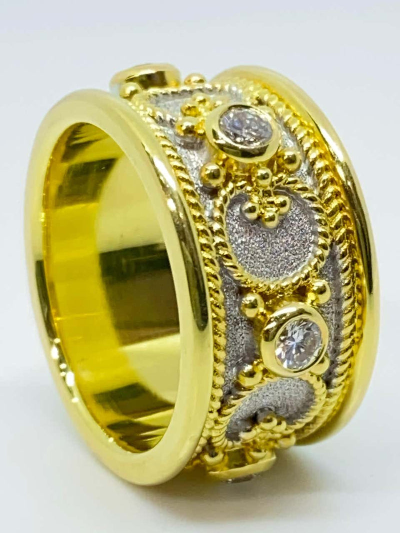 18 Karat Gold and Rhodium Diamond Two-Tone Band Ring