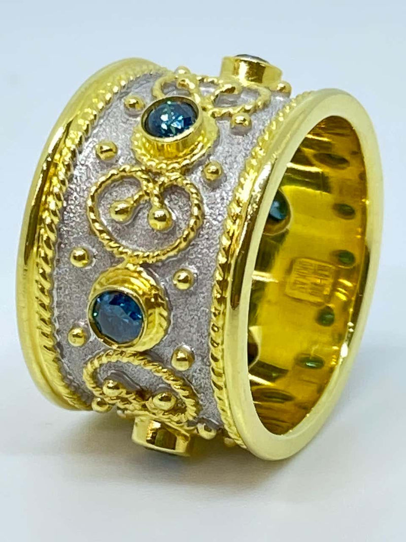 18 Karat Yellow Gold Blue Diamond Two-Tone Band Ring