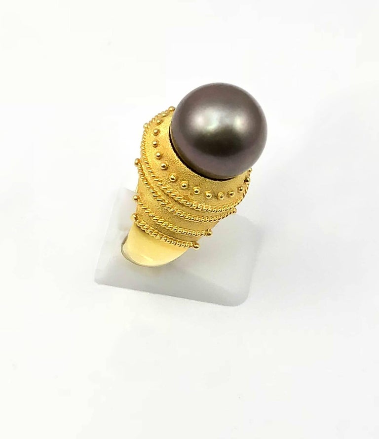 18 Karat Yellow Gold Black Pearl Ring with Granulation Work