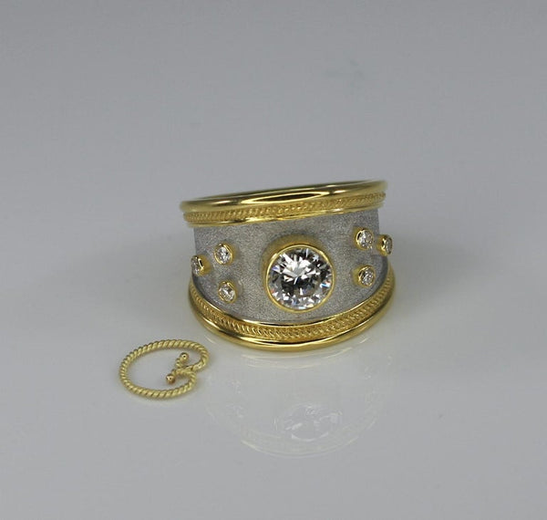 0.95 Carat Diamond Ring in 18 Karat Yellow Gold and Rhodium
