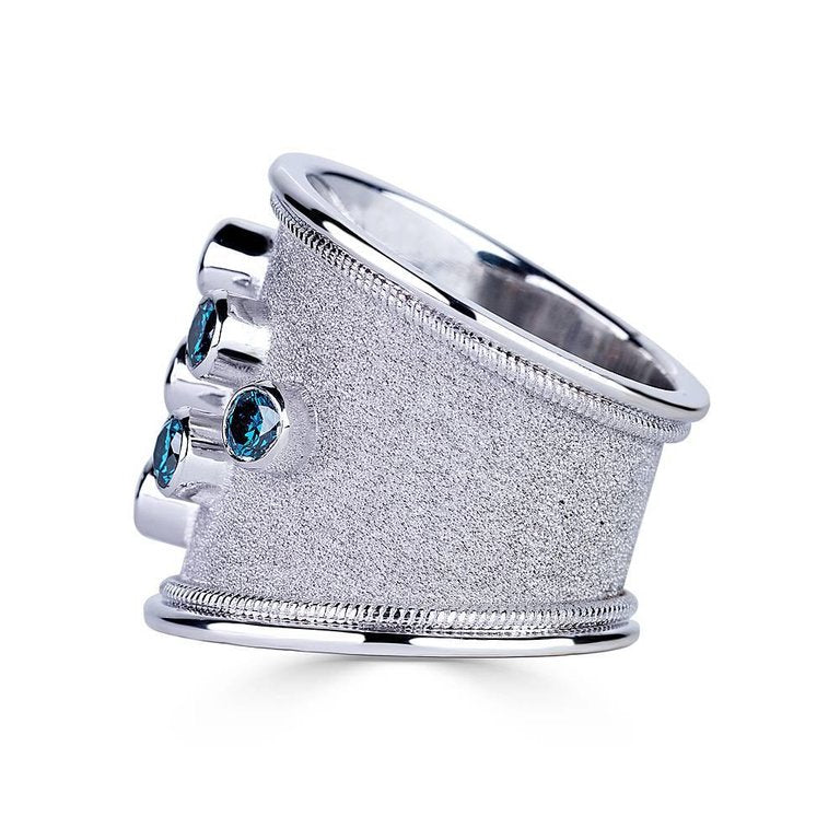 18 Karat White Gold Diamond Ring with Blue White Diamonds