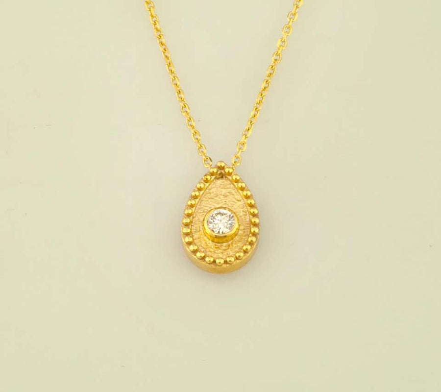 18 Karat Yellow Gold Diamond Teardrop Pendant Necklace 