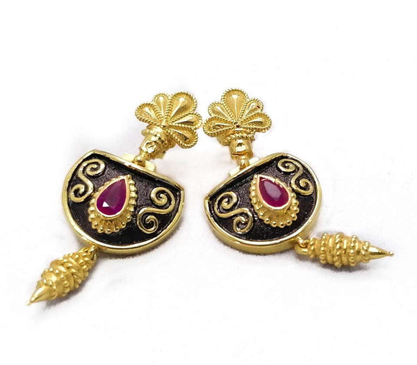 18 Karat Yellow Gold Etruscan Style Ruby Drop Earrings