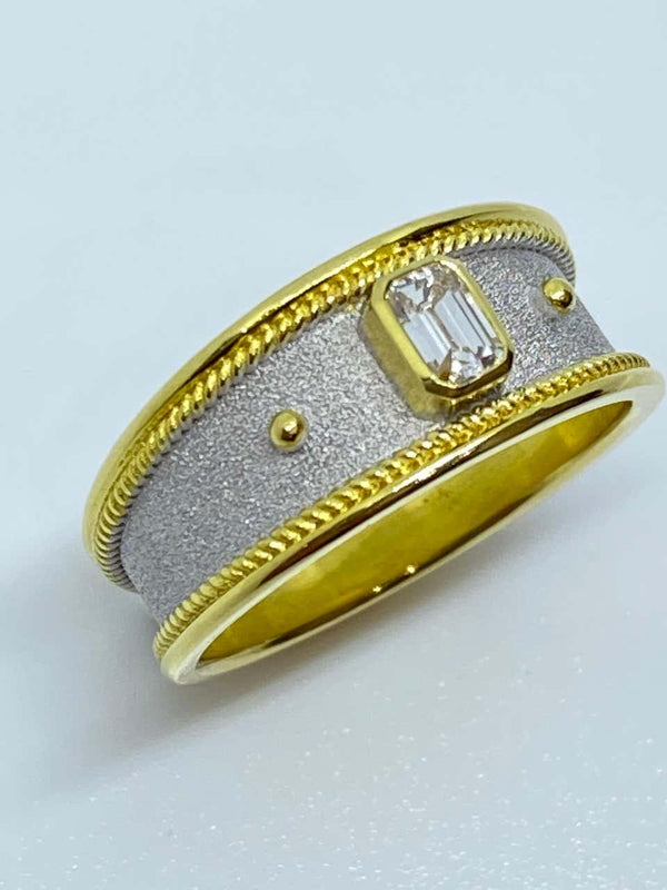 18 Karat Yellow Gold Unisex Diamond Two-Tone Band Ring