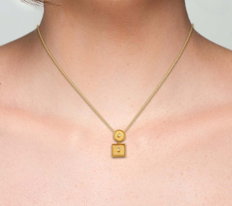 18 Karat Yellow Gold Small Drop Diamond Pendant and Chain
