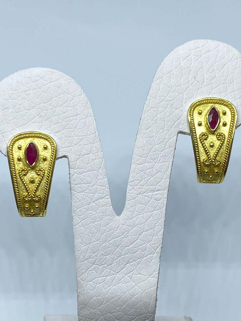 18 Karat Yellow Gold Byzantine Earrings