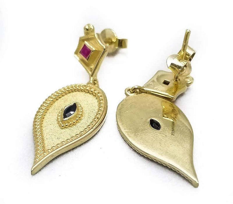 18 Karat Yellow Gold Ruby and Sapphire Drop Earrings