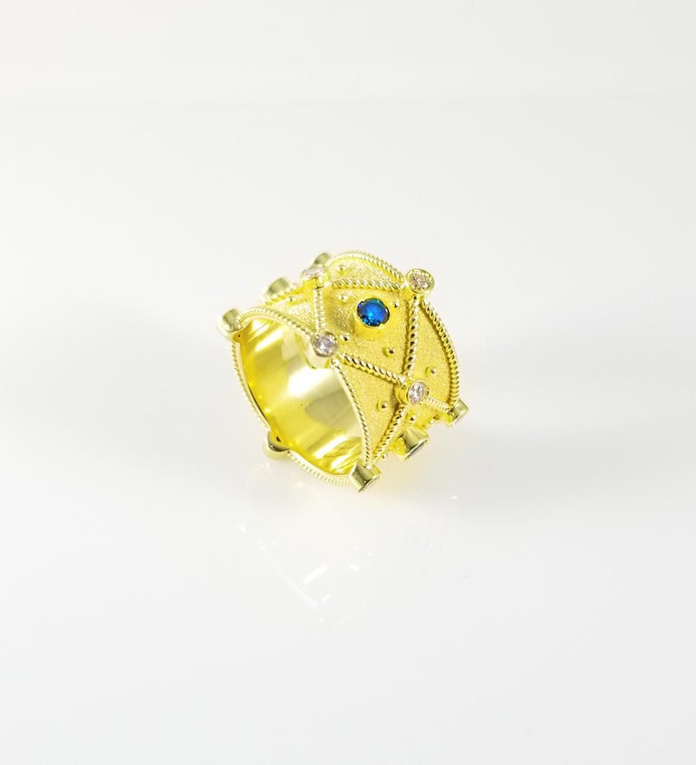 18 Karat Yellow Gold Blue White Diamond Granulation Ring