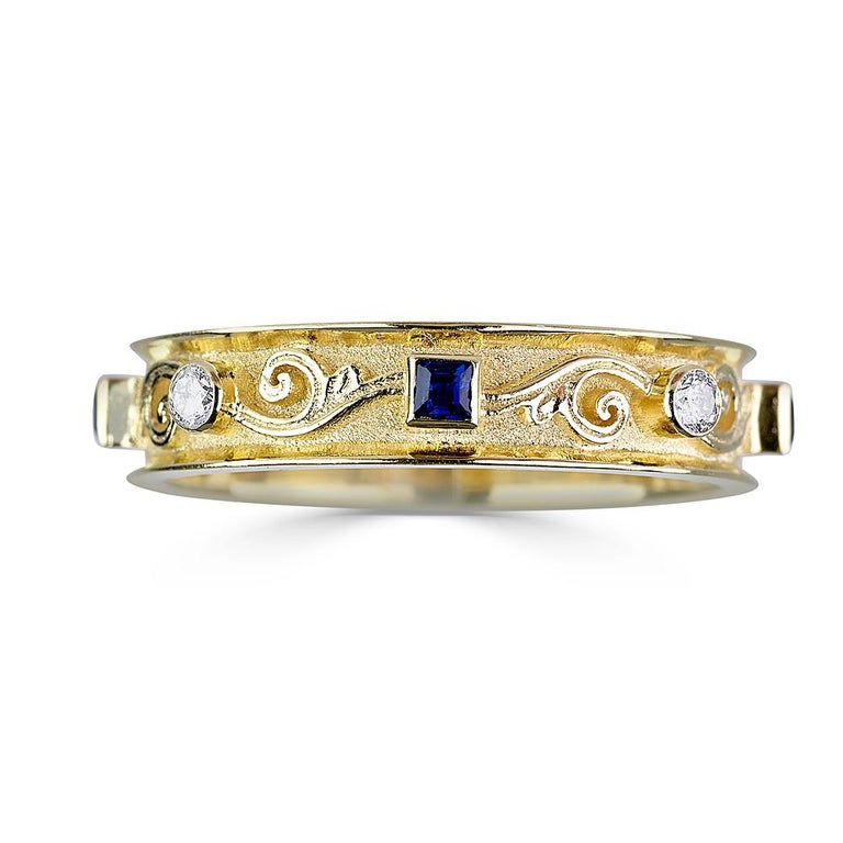 18 Karat Yellow Gold Diamond Unisex Band Ring with Sapphire