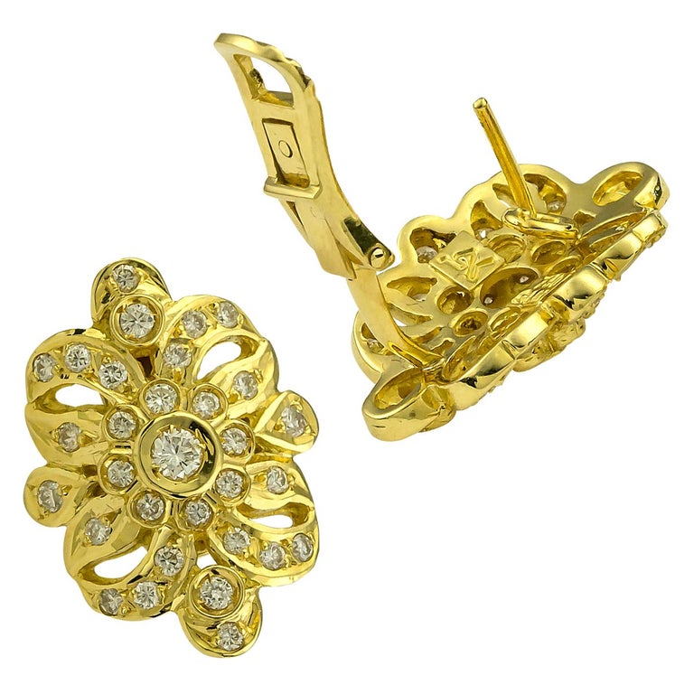 18 Karat Yellow Gold Diamond Byzantine Style Stud Earrings