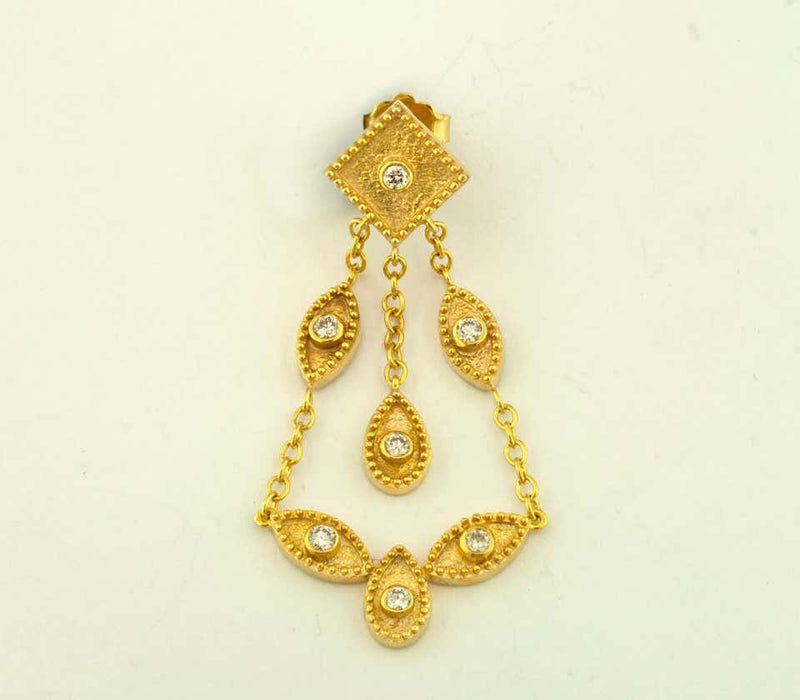 18 Karat Yellow Gold Diamond Dangle Chandelier Earrings