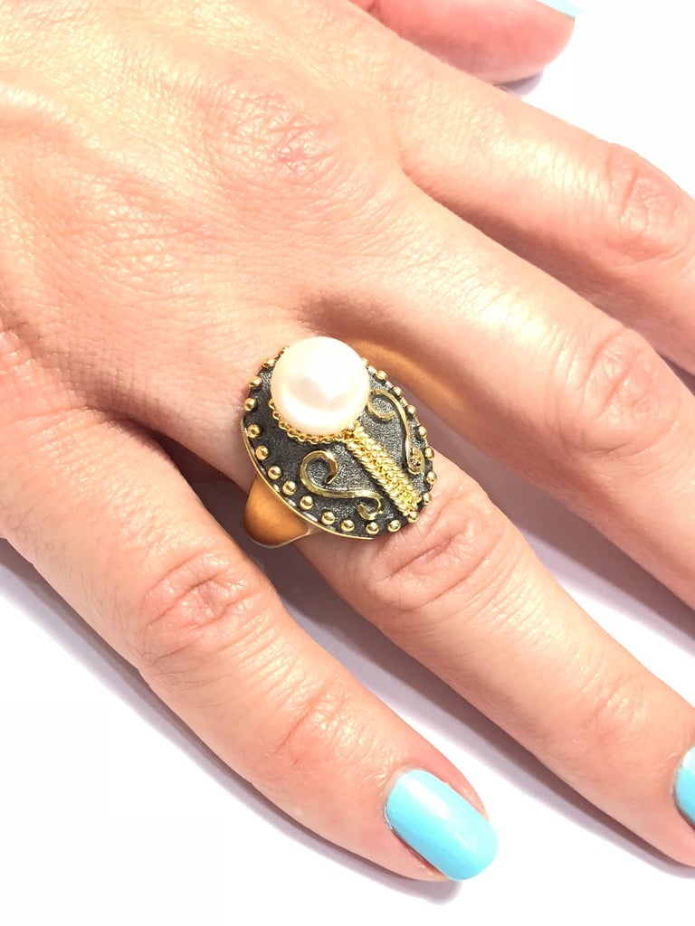 18 Karat Yellow Gold Byzantine Style White Pearl Ring