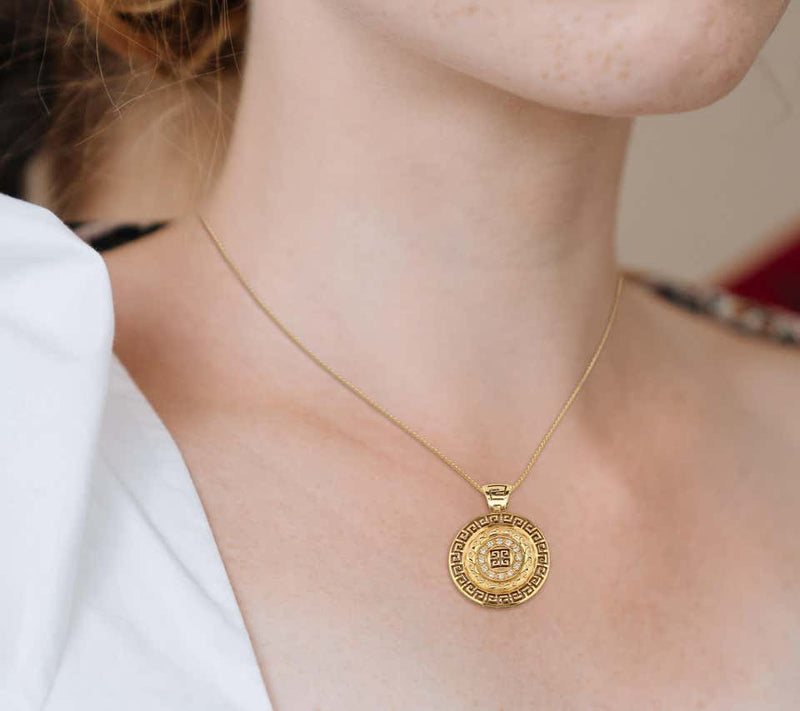 18 Karat Yellow Gold Round Diamond Grecian Pendant Necklace