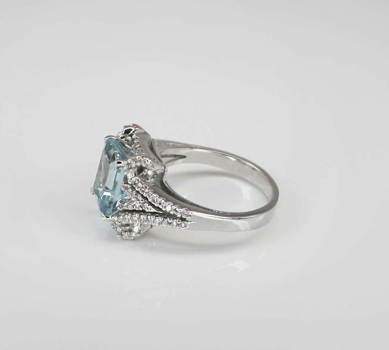 18 Karat White Gold Emerald Cut Aquamarine and Diamond Ring