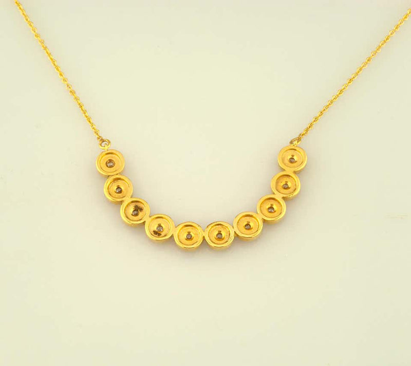 18 Karat Yellow Gold Diamond Round Chain Pendant Necklace