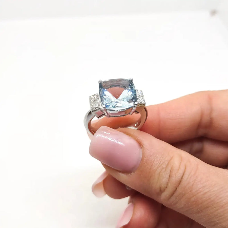 18 Karat White Gold Aquamarine and Diamond Solitaire Ring