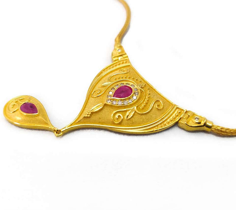 18 Karat Yellow Gold Diamond Ruby Dangle Drop Necklace