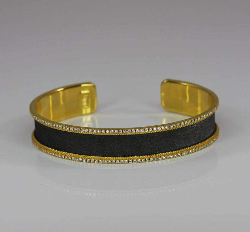 18 Karat Yellow Gold Diamond Bangle Bracelet with Rhodium