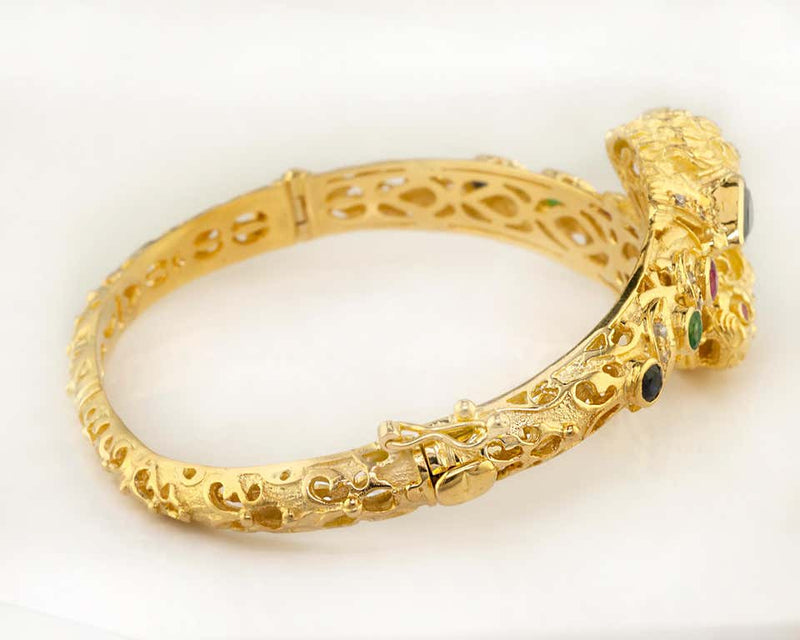 18 Karat Gold Diamond Multi-Color Lion Head Bangle Bracelet