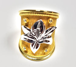 Yellow Gold Diamond ring with White Gold Lilly